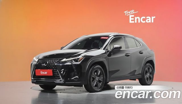 Lexus UX 2023
