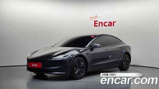 Tesla Model 3 2025