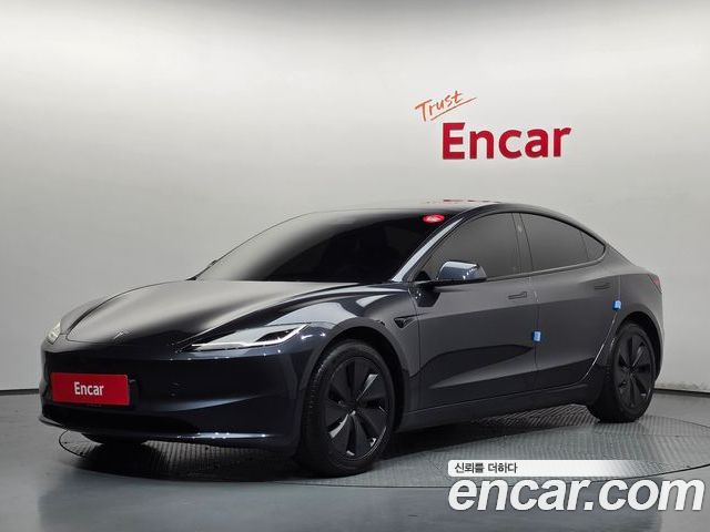Tesla Model 3 2025
