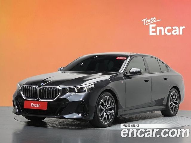 BMW 5-Series 2024