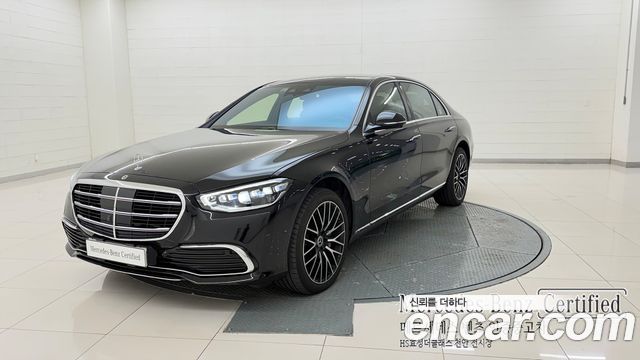Mercedes-Benz S-Class 2025