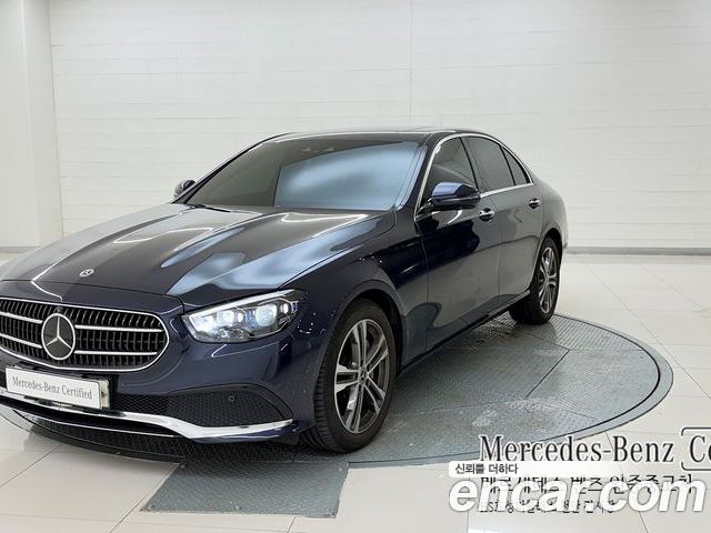 Mercedes-Benz E-Class 2022