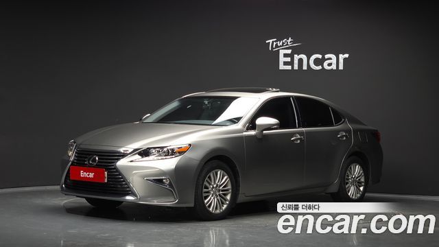 Lexus ES 2016
