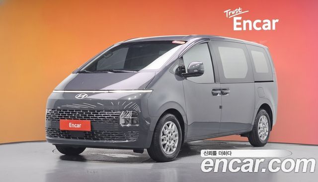Hyundai Staria 2025