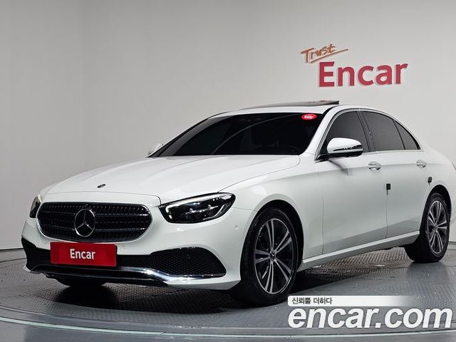 Mercedes-Benz E-Class 2022