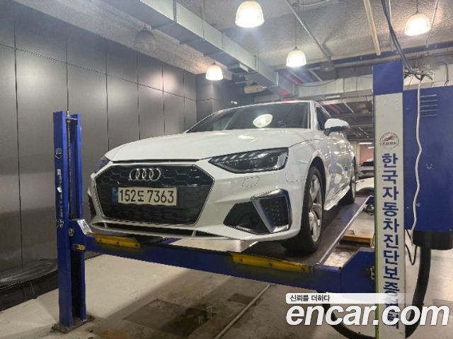 Audi A4 2021