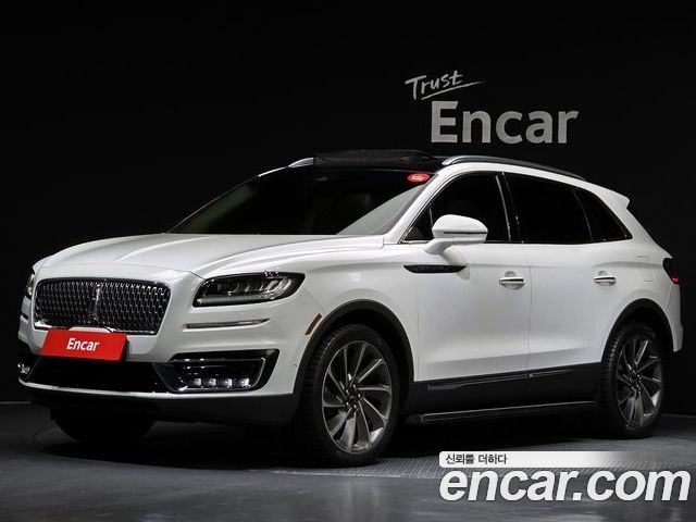 Lincoln Nautilus 2020