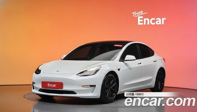 Tesla Model 3 2022