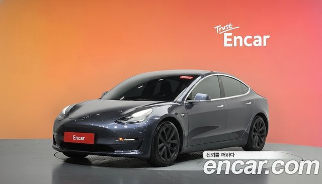 Tesla Model 3 2020