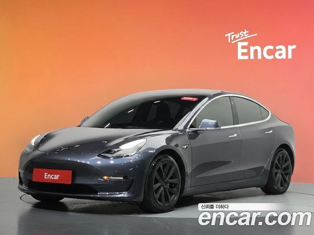 Tesla Model 3 2020