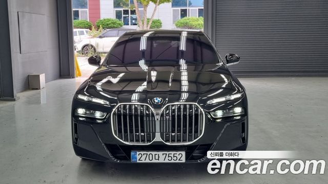 BMW 7-Series 2025