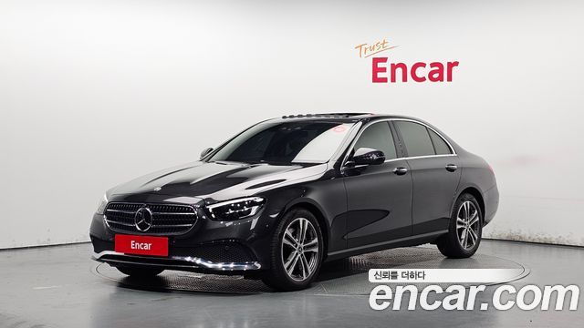 Mercedes-Benz E-Class 2023