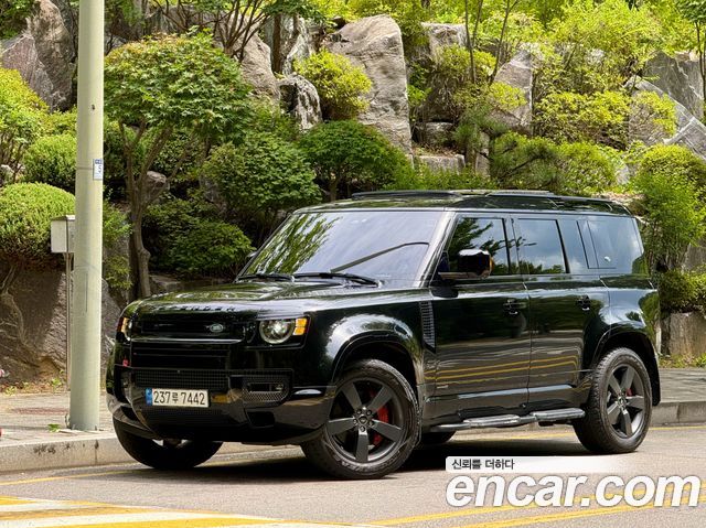 Land Rover Defender 2023