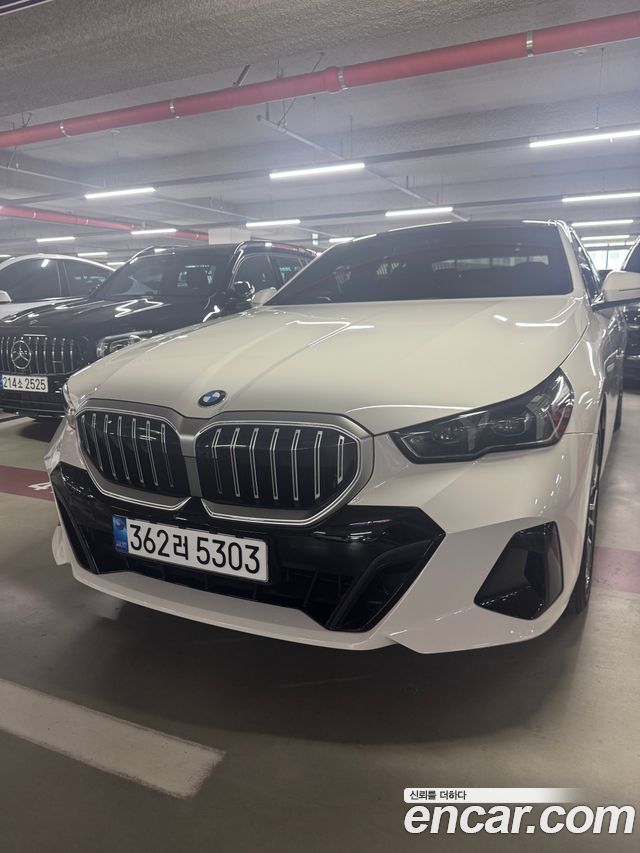BMW 5-Series 2025
