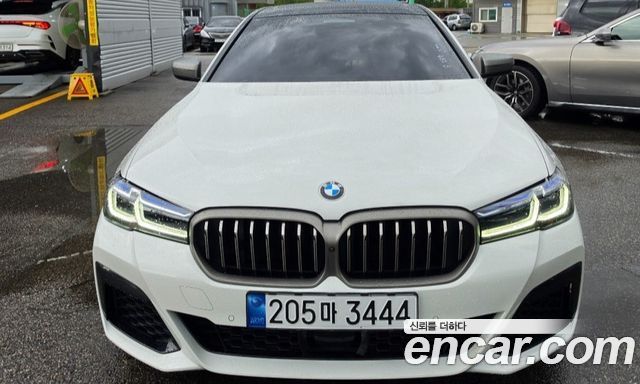 BMW 5-Series 2022