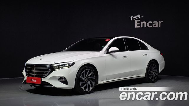 Mercedes-Benz E-Class 2024