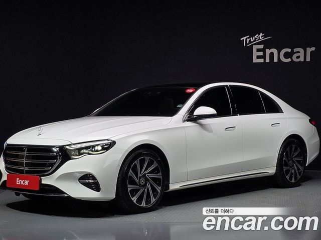 Mercedes-Benz E-Class 2024