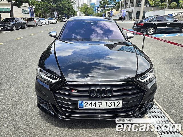 Audi S8 2020