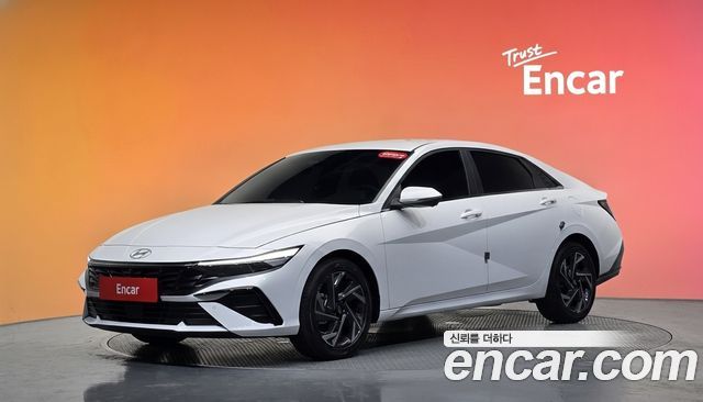 Hyundai AVANTE 2025