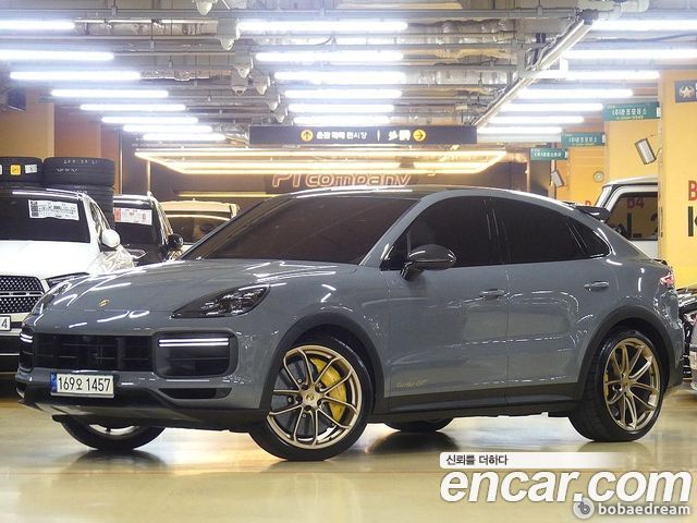 Porsche Cayenne 2022