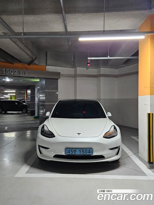 Tesla Model 3 2020