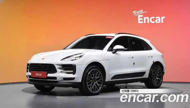 Porsche Macan 2021