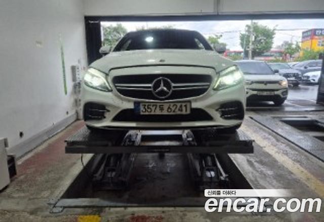Mercedes-Benz C-Class 2020