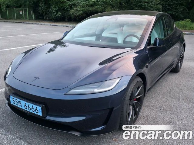 Tesla Model 3 2026