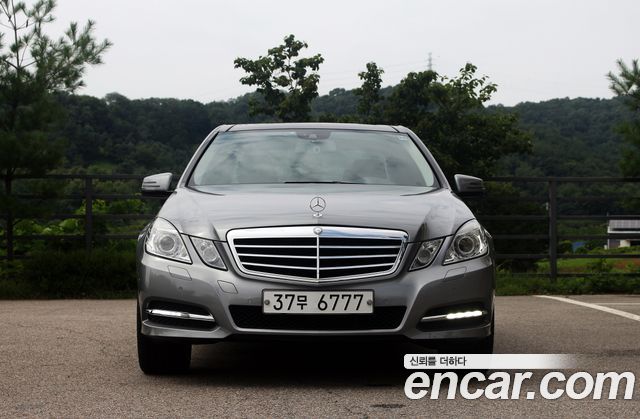 Mercedes-Benz E-Class 2012