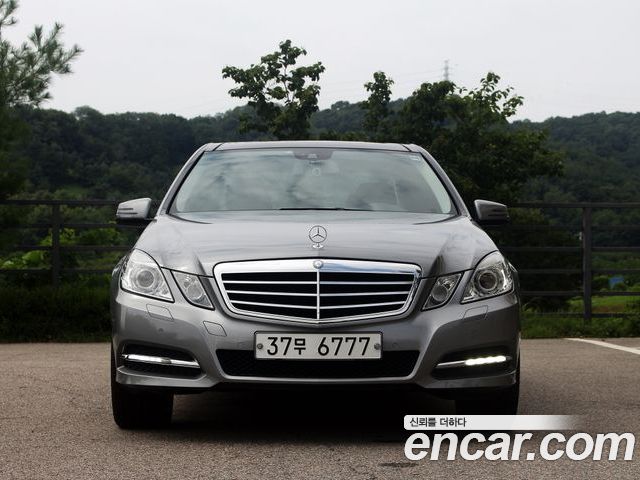 Mercedes-Benz E-Class 2012