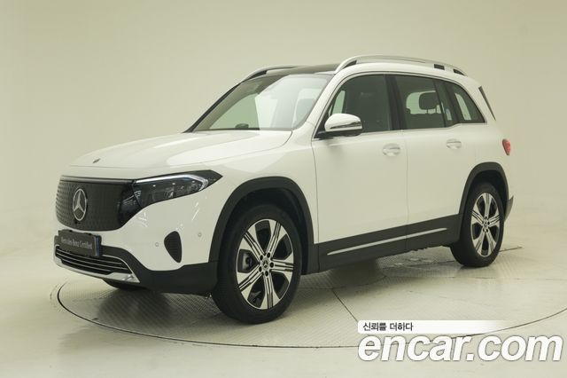 Mercedes-Benz EQB 2025