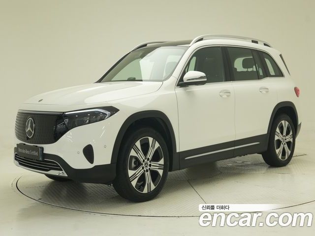 Mercedes-Benz EQB 2025