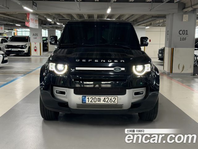 Land Rover Defender 2021