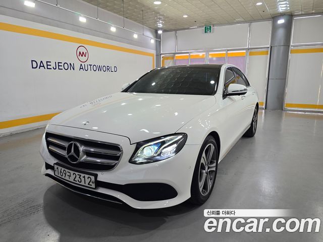 Mercedes-Benz E-Class 2016