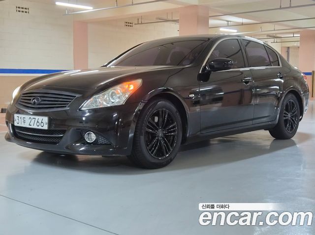 Infiniti G 2010