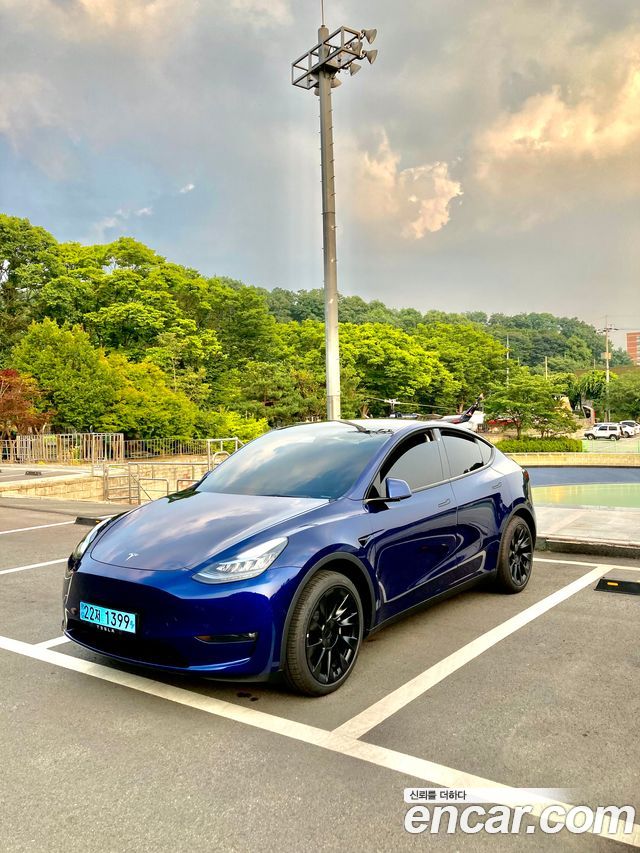 Tesla Model Y 2021