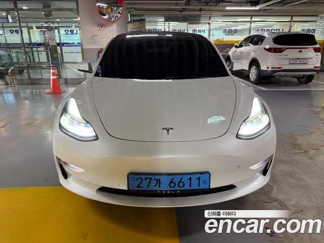 Tesla Model 3 2022