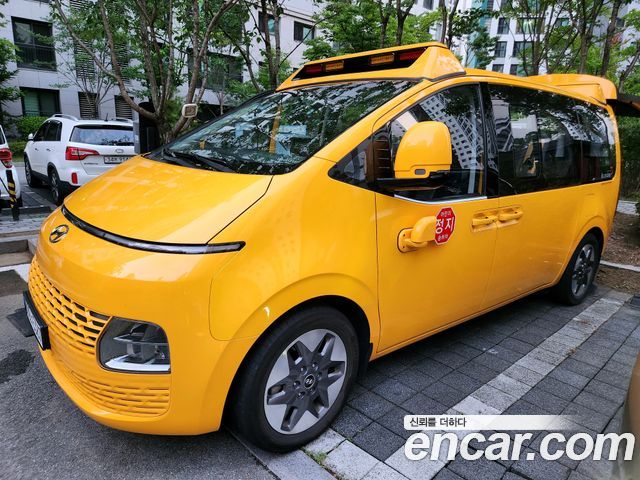 Hyundai Staria 2022