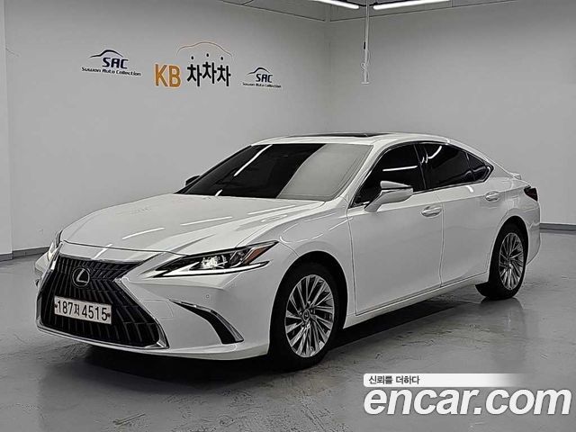Lexus ES 2023