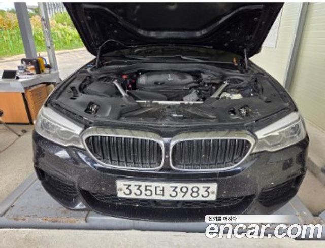 BMW 5-Series 2019