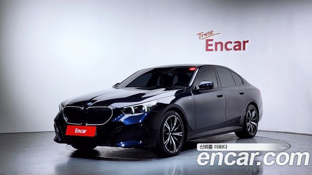 BMW 5-Series 2025