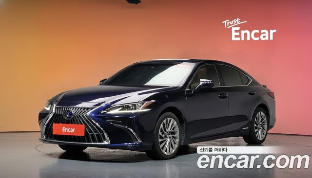 Lexus ES 2021