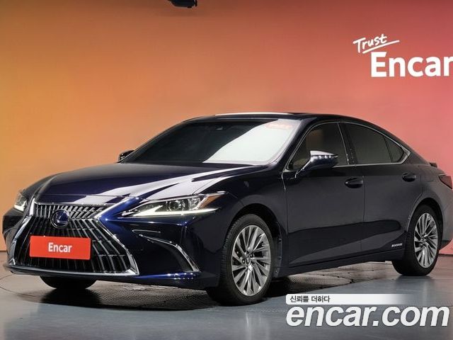 Lexus ES 2021