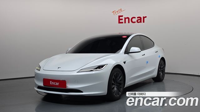 Tesla Model 3 2024