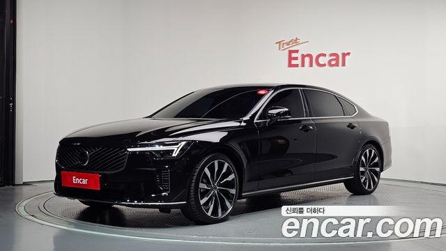 Volvo S90 2025