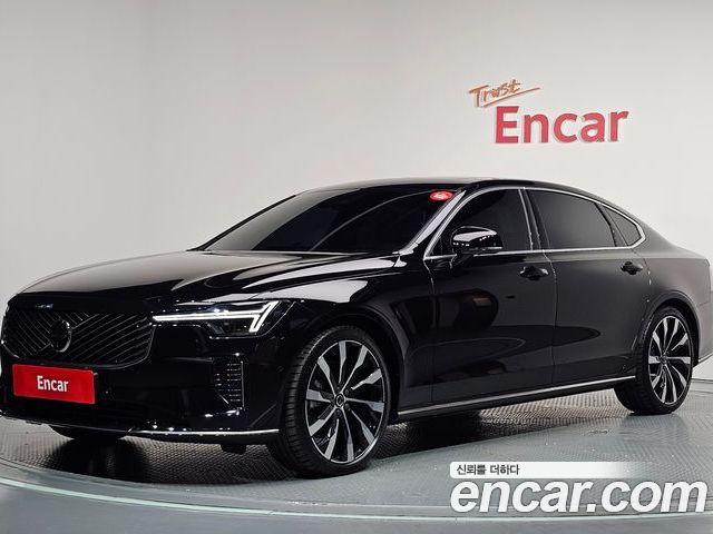 Volvo S90 2025