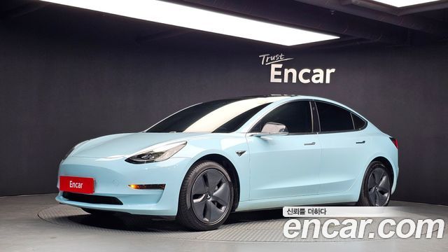 Tesla Model 3 2020