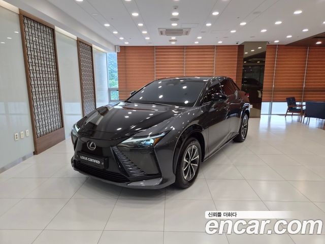 Lexus RZ 2023
