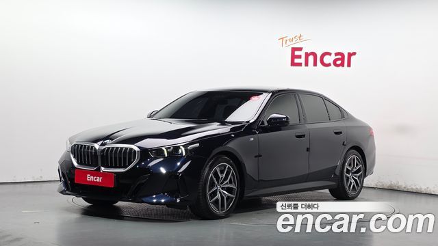 BMW 5-Series 2025