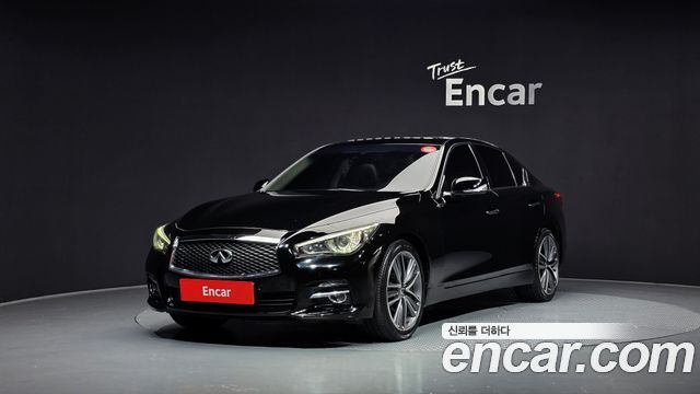 Infiniti Q50 2015